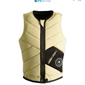 Follow Atlantis comp vest